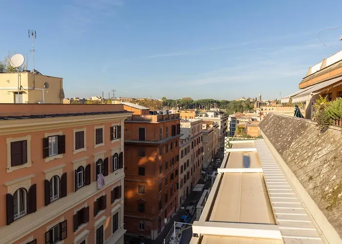 Colosseo Brightful With Rooftop Апартаменты *