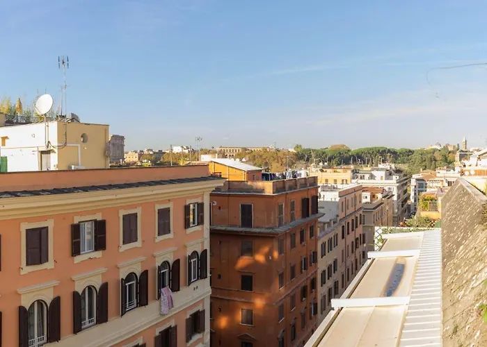 Colosseo Brightful With Rooftop Апартаменты Рим